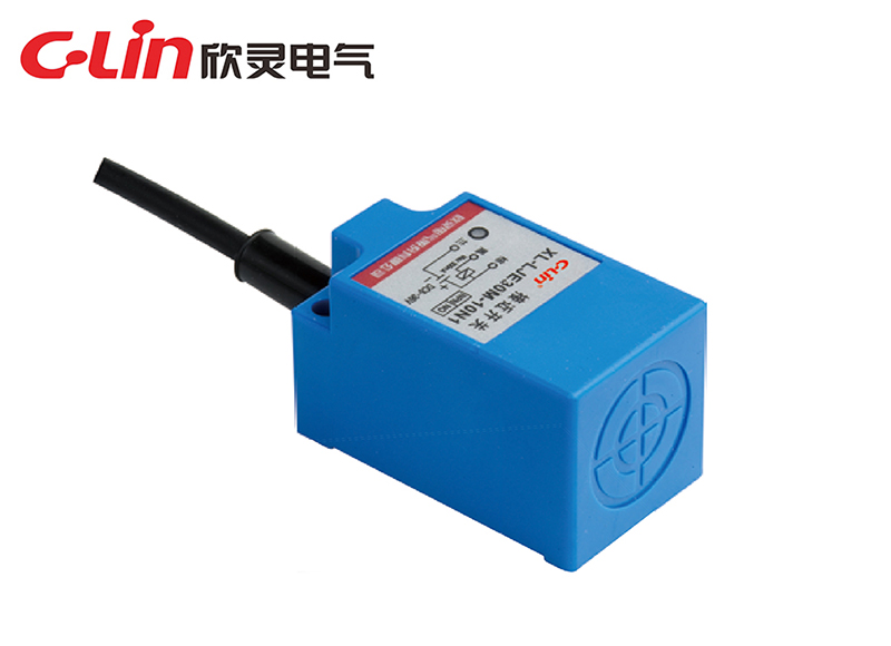 LJE30M、LJE40M 角柱型電感式接近開關（老款）